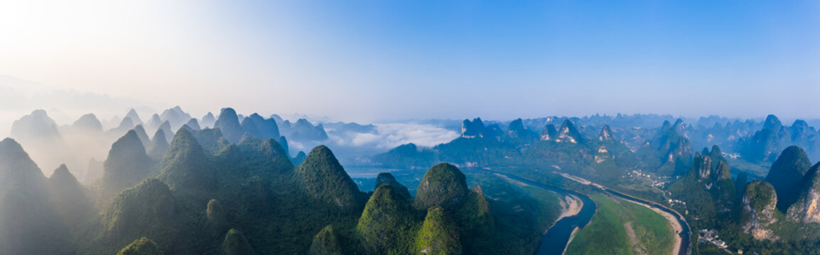 「雲り」の画像 - 5,672 件の Stock 写真、ベクターおよびビデオ | Adobe Stock