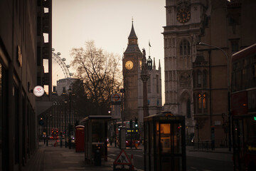 Fototapeta na wymiar 런던, 건축물, 사람들, 풍경, 배경사진