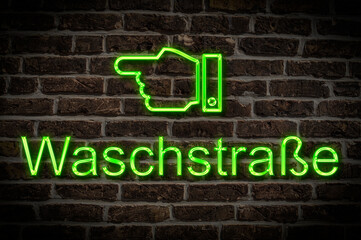 Fototapeta premium Leuchtreklame Waschstraße