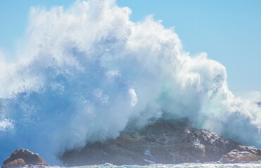 The force of marine nature on the coasts of Oaxaca.