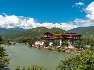 Fototapeta na wymiar monastery Bhutan
