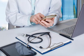 Concept of using phones and mobile devices in medical practice.