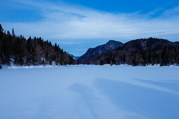 Fototapeta na wymiar Canadian winter landscape in Jaque Cartier national park