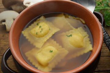 Ravioli in brodo ft2103_0430 이탈리아 요리