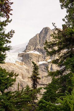 Mesmerizing Scenery of Joffre Lake