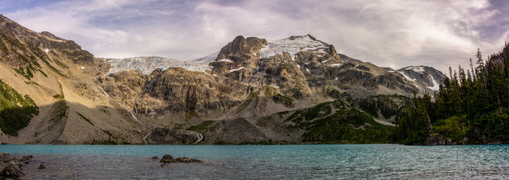 Mesmerizing Scenery of Joffre Lake