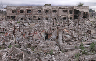 Destruccion. Pueblo. Ciudad.