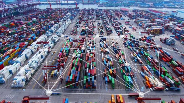 International Logistics，Smart port，freight transport，Science and technology effect port