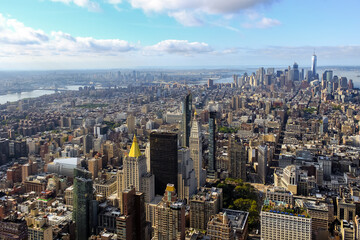 Fototapeta na wymiar Manhattan skyline from the Empire State building in New-York City