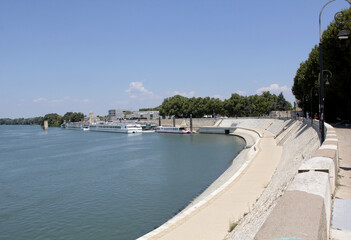 Fototapeta na wymiar quai du Rhône