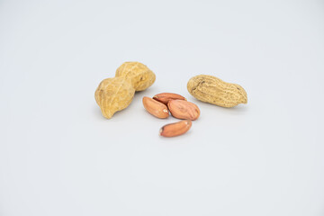 저의 집에서 미니 포토 박스를 이용하여 흰색 PVC배경지를 이용하여 촬영했습니다.