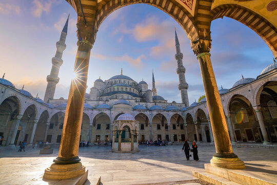 The Sultanahmet Mosque (Blue Mosque) in Istanbul