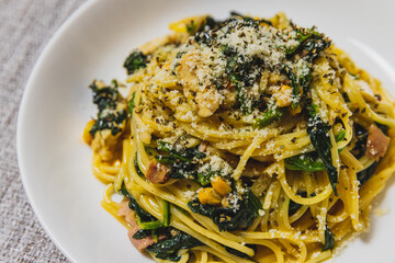 チキンとベーコンのクリームパスタ
Spaghetti with cream sauce