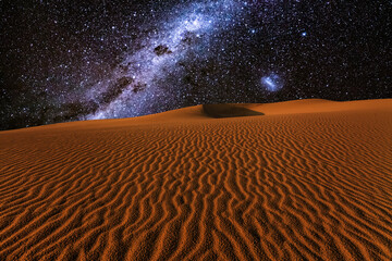 Amazing views of the Sahara desert under the night starry sky - obrazy, fototapety, plakaty