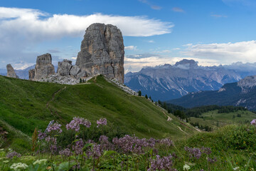 Obraz premium Dolomites Cinque Torri