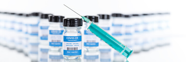 Coronavirus Vaccine bottle Corona Virus syringe COVID-19 Covid vaccines banner copyspace copy space