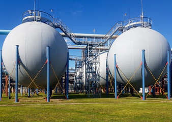 Ball air gasholder of the control and measuring device