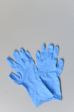 Covid 19 mascherina ffp2 guanti monouso gel 