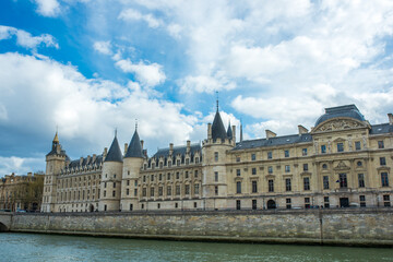 Fototapeta na wymiar view of the Île de la Cité Paris