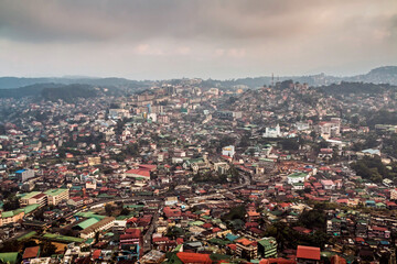 Fototapeta premium dramatic summer sunrise in Mines View Park in the Summer Capital of the Philippines , Baguio City.