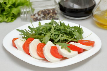 salad with tomato and mozzarella