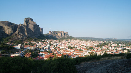 Fototapeta premium View of Kalambaka city, Greece, with Meteora mountains in the background