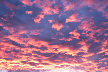 Fototapeta na wymiar red sky background with clouds