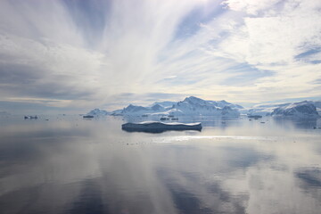 Reflejo del cielo en la antartica