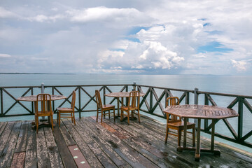 Fototapeta na wymiar Dining by the Sea