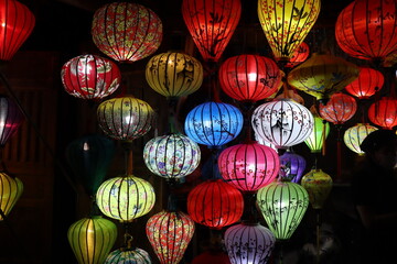 カラフルなランタン