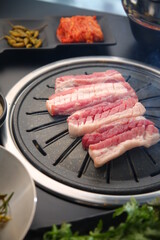삼겹살 돼지고기 pork 돼지 삼겹살구이 