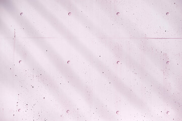 うすいピンク色の壁