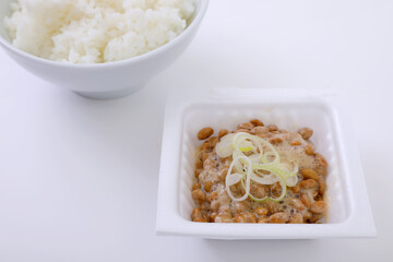 パックに入った納豆