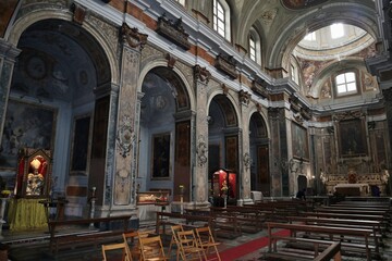 Napoli – Interno della Chiesa dei Santi Filippo e Giacomo
