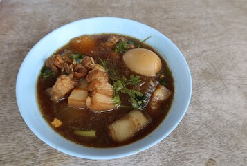 thai noodle soup with pork