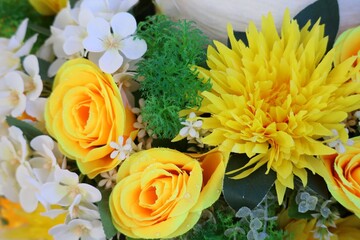 bouquet of yellow roses
