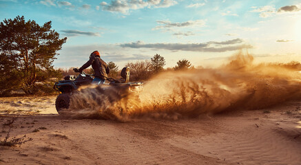 Cross-country quad bike race, extreme sports © 6okean