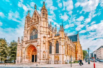 Gordijnen BRUSSELS, BELGIUM - JULY 07, 2016 : Notre Dame du Sablon's Cathedral in Brussels, Belgium and the European Union's capital. © BRIAN_KINNEY