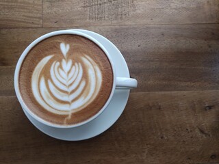 Wing Tulip latte art is the first coffee cup in the morning.