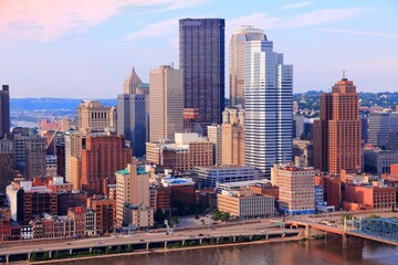 Naklejka premium Pittsburgh sunset, American city. Pittsburgh stock photo.