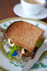 sandwich with ham
