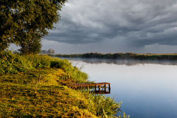 Piękny poranek z mgłami w Dolinie Narwi,Podlasie, Polska © podlaski49