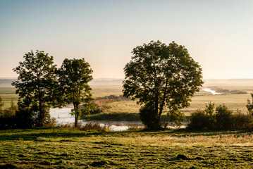 Piękny poranek z mgłami w Dolinie Narwi,Podlasie, Polska © podlaski49