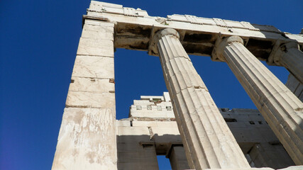 Akropolis Athen Griechenland Säulen Kapitelle Gewölbe Arkade 