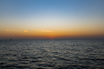 Fototapeta premium Sunset over the sea