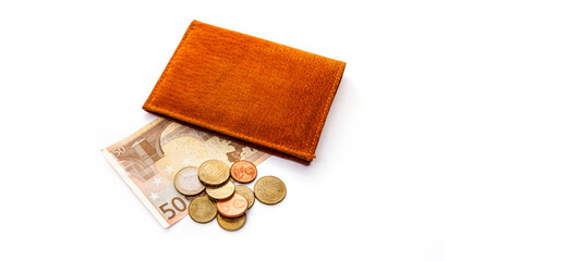 Euro Bargeld mit Geldbörse auf hellem Hintergrund