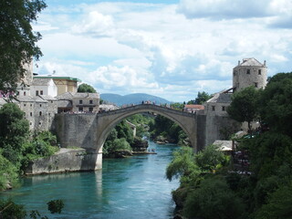 Fototapeta na wymiar Neretva river and famous bridge stari most in Mostar, Bosnia-Herzegowina