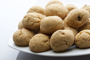 dolci con marmellata e farro