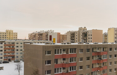 Fototapeta na wymiar Snowy weather on Katleri Street, Lasnamae, Tallinn.