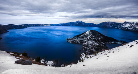Fototapeta na wymiar Winter on Crater Lake, Crater Lake National Park, Oregon